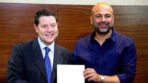 Podemos tilda de insuficiente el anuncio de Page de reinstaurar la sanidad universal por no contemplar plazos ni desarrollo de la medida