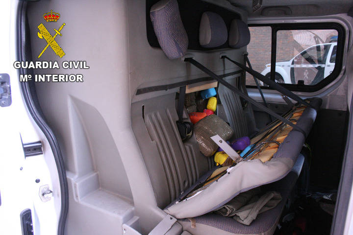 La Guardia Civil pilla a dos personas en Gajanejos con 330 kilogramos de hachís