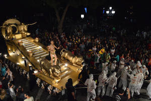 La peña El Cebollón, con 'El imperio persa', ganadora del 40 Desfile de Carrozas