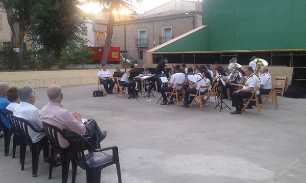 La Banda de Música de Jadraque pone fin a las fiestas de Castilblanco