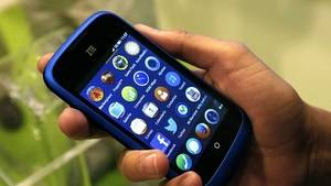 El 21,4 por ciento de los castellano-manchegos se considera adicto al móvil