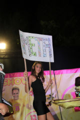 Un original 'Descenso infantil del Tajo', con puente incluido, gana el concurso de disfraces de Trillo