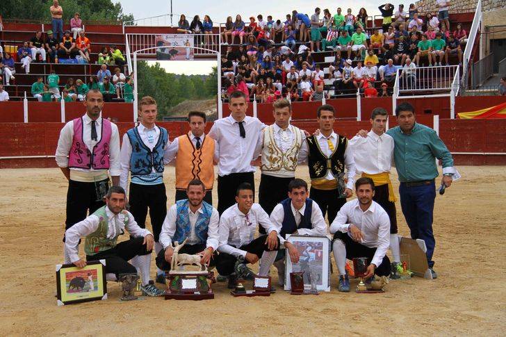 El valenciano Antonio Ojeda, campeón del Concurso de Recortes de Trillo