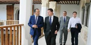 Gregorio defiende el ATC en Villar de Cañas y solicita a Page colaboración para salvar Elcogás