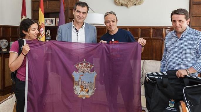 Un escalador del Guadalajara llega al campo base del K2