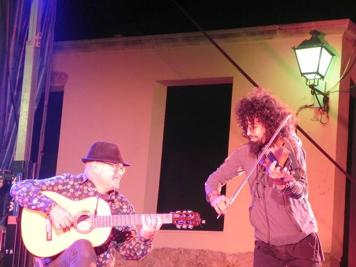 Viana de Mondéjar se rinde ante el talento de Ara Malikian y José Luis Montón