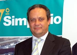 Cañizares denuncia graves incompatibilidades de Ruíz Molina, que le inhabilitan para ser consejero