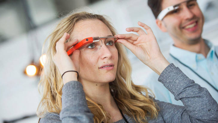 Alphabet trata de reflotar las Google Glass con hologramas