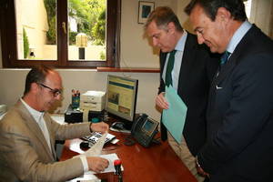 El PP denuncia que Page está practicando el ocultismo con las listas de espera, para tratar de esconder que las ha incrementado un 40%