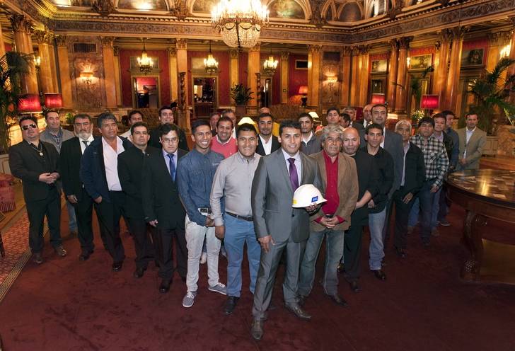 El Papa Francisco recibe a 