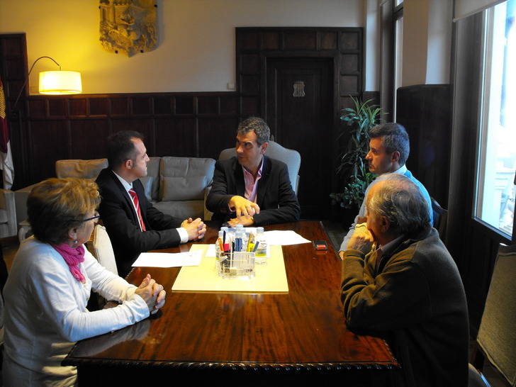 Román: Romper el convenio sanitario supondría perder lo que hemos tardado tantos años en conseguir