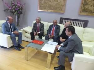 La Diputación y Ceoe-Cepyme estudian ampliar la colaboración para impulsar el empleo en la provincia
