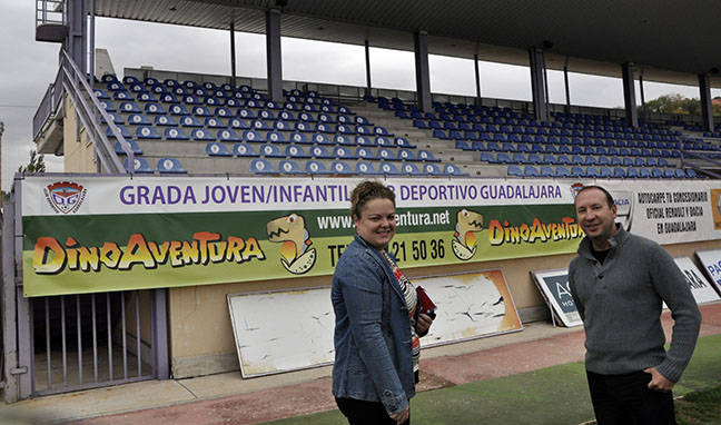 Nace el proyecto Valores humanos-Valores Morados y la nueva grada infantil-juvenil del Dépor