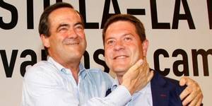 Page dice ahora que Bono renuncia a sus privilegios, un día antes de que voten para quitárselos