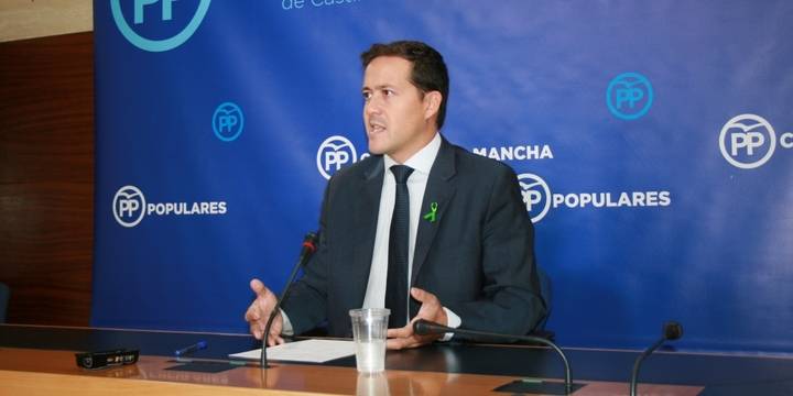 Velázquez denuncia las mentiras e incumplimientos de Page-Podemos en Educación, que han propiciado el peor inicio de curso escolar de la historia