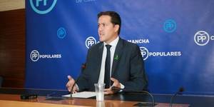 Velázquez denuncia las mentiras e incumplimientos de Page-Podemos en Educación, que han propiciado el peor inicio de curso escolar de la historia