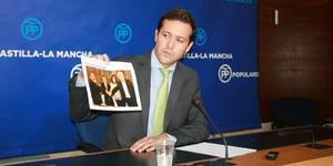 Velázquez denuncia la política de enchufismo practicada por Page y los sindicatos en la región