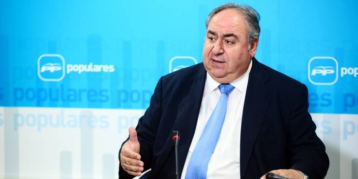 Tirado: Con PSOE-Podemos los ciudadanos se sienten cada día más engañados, porque Page solo vende humo, pancartas y eslóganes cursis