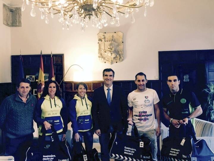 Cuatro atletas de Guadalajara participarán en el Campeonato Mundial Xterra que se celebra el 1 de noviembre en Hawaii