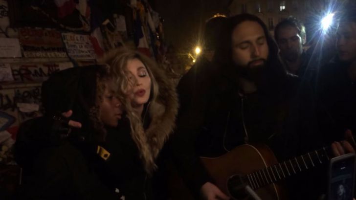 Madonna da una lección en París