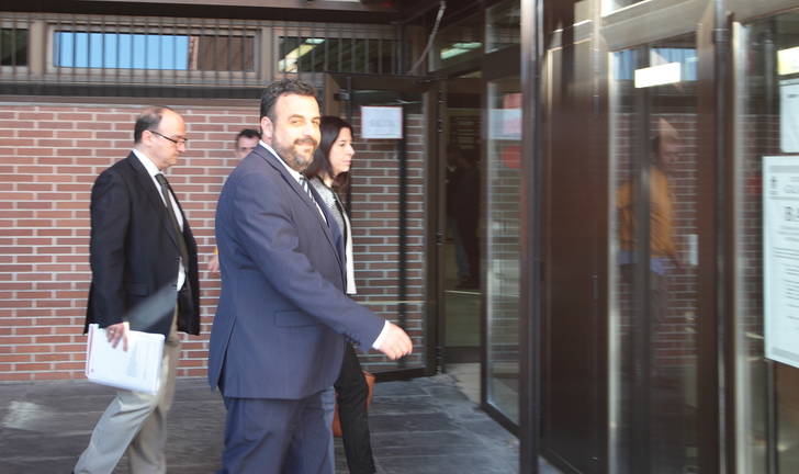 El alcalde socialista de Azuqueca, José Luis Blanco, declara ante el juez por un supuesto delito de estafa de casi 500.000 euros