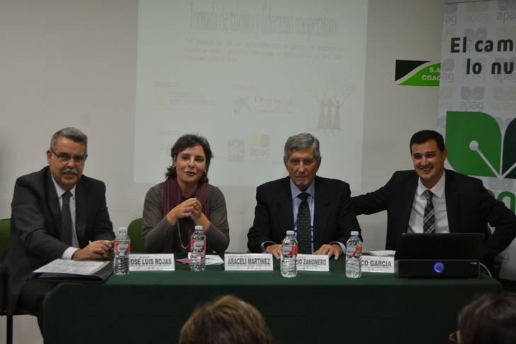 El Gobierno de Castilla-La Mancha trabaja con Cooperativas Agroalimentarias para generar más oportunidades para las mujeres