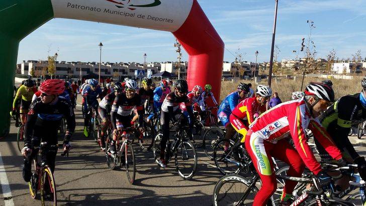 180 personas participaron en la Carrera Ciclista del Pavo de Cabanillas