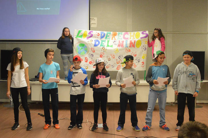 La comunidad educativa de Azuqueca celebra el Día Internacional de los Derechos de la Infancia