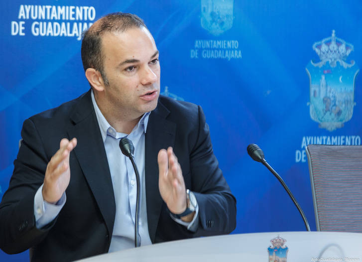 Ya se han sustituido el 36% de las farolas por otras de tecnología LED