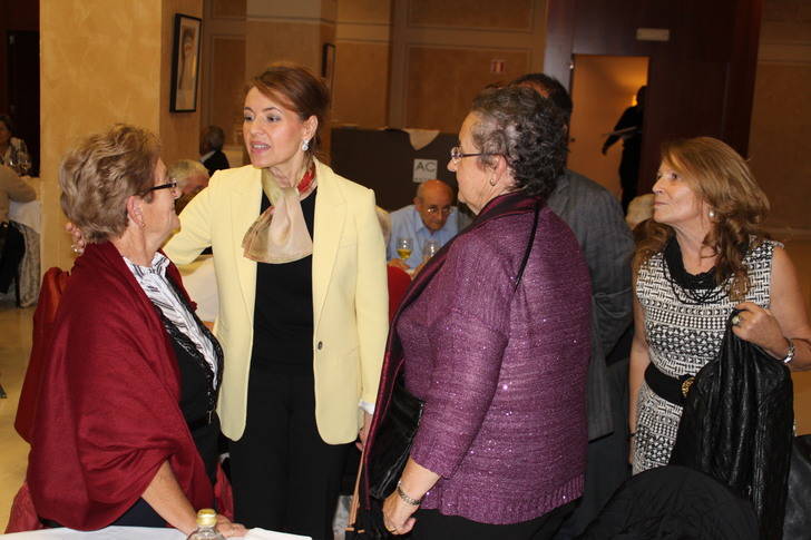 La consejera de Bienestar dice en Guadalajara que las mujeres son el 52 % de las 104.000 personas asociadas a los centros de mayores