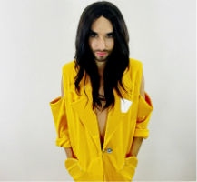 Conchita Wurst vuelve a elegir al marchamalero Juan Carlos Pajares para su cumpleaños