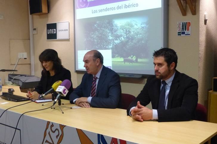 Latre asiste a una jornada sobre creación y comercialización de experiencias turísticas