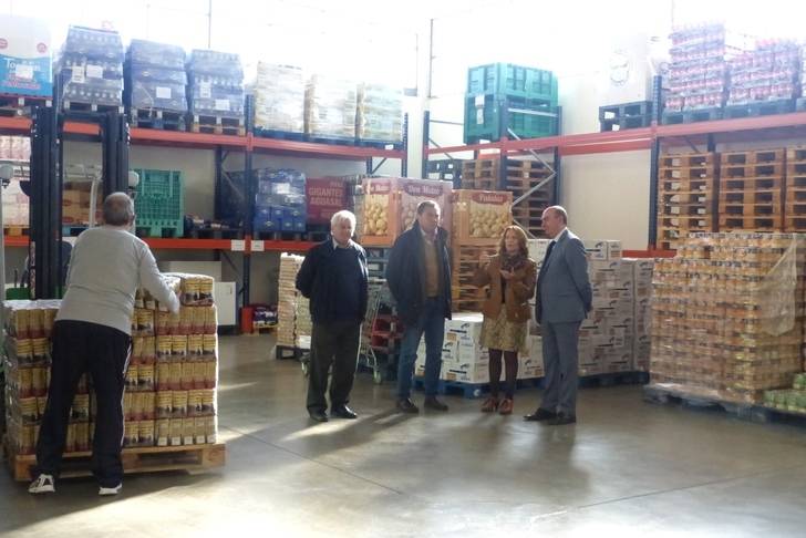 Latre: “La colaboración de la Diputación con el Banco de Alimentos seguirá siendo una prioridad”