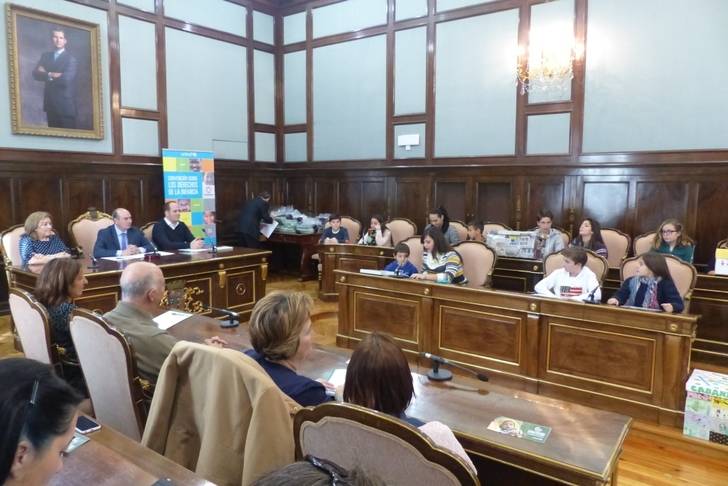 Un centenar de niños asisten al I Foro por la Participación Infantil organizado por la Diputación y Unicef