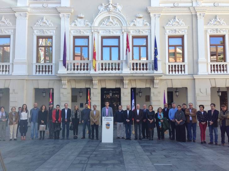 Antonio Román, alcalde de Guadalajara : “Todos somos París”