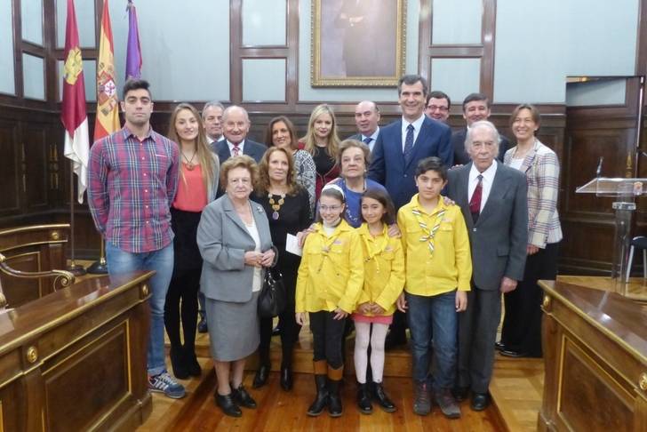 Latre: Tenemos que intentar trasladar a la actualidad el espíritu de consenso y unidad que ampara nuestra Constitución