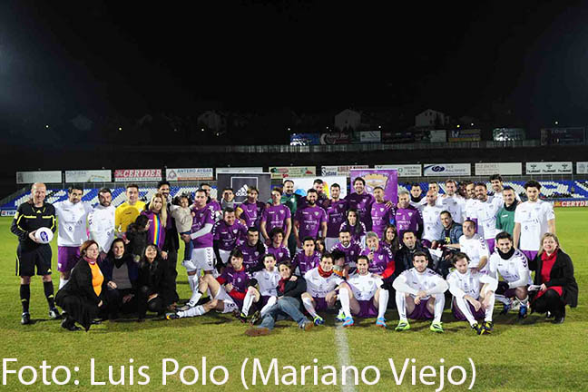 Famosos del panorama nacional disputan un partido solidario en el Pedro Escartín