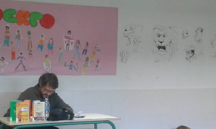 Rafael Salmerón, ilustrador de lujo en la biblioteca de Alovera