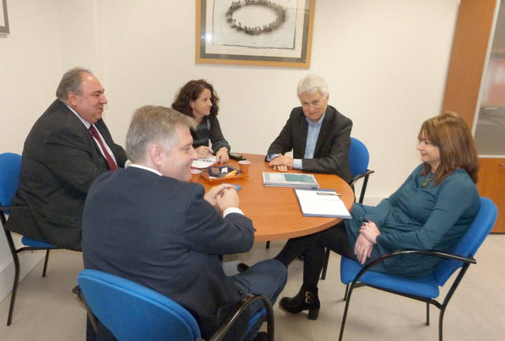 Tirado, tras reunirse con CCOO: El empleo, prioridad del Partido Popular, es la garantía de las políticas sociales