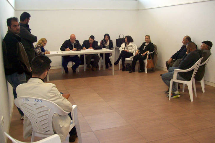 Un momento del sorteo. Fotografía: Ayuntamiento de Azuqueca