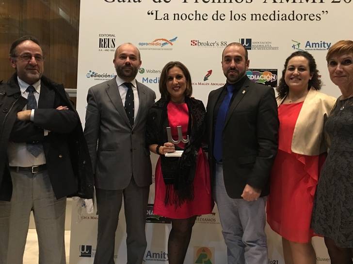 La diputada Yolanda Ramírez, premiada por la Junta Directiva de la Asociación Madrileña de Mediadores