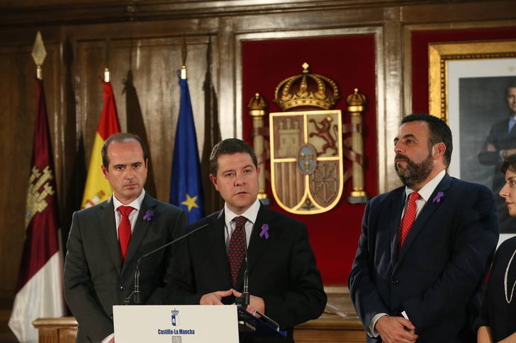 El PP de Azuqueca califica el acto de paripé y lamenta la falta de talante democrático de Page