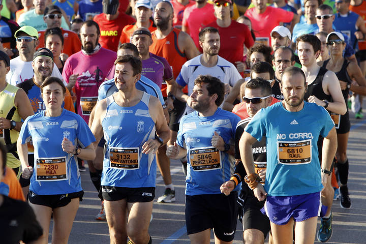 La XXXV Maratón de Valencia contó con la presencia de siete corredores del CC RUNNING YUNQUERA