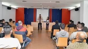 Firmados los convenios para el uso de los locales de ensayo de El Foro de Azuqueca