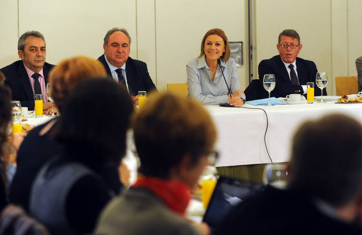 Cospedal: La unidad de España no puede estar sujeta a negociación por el interés del secretario general del PSOE