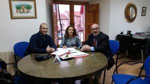 Torrejón del Rey firma un contrato con la protectora ANAA para el servicio de recogida de animales abandonados