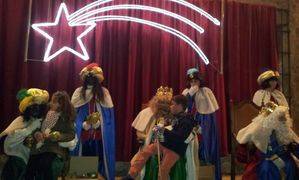 Los Reyes Magos repartieron regalos a los niños pastraneros