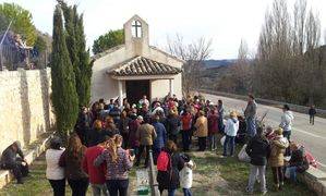 Mascotas y caridades cumplen con la tradición de que San Antón les bendiga en Pastrana