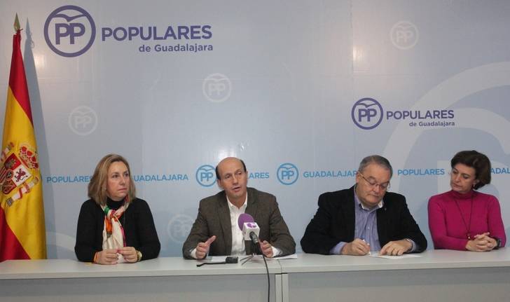 El PP califica como inadmisible la cesión de senadores del PSOE a fuerzas políticas que quieren romper la unidad de España