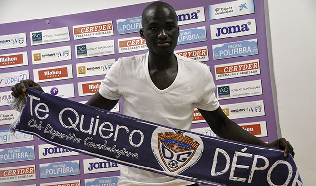 Diakité también deja el Deportivo Guadalajara